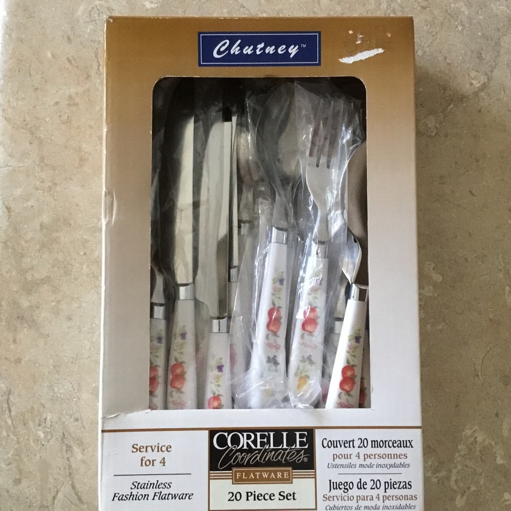 Vintage Corelle Stainless 20-Piece Flatware Set ABUDANCE Harvest Fruit